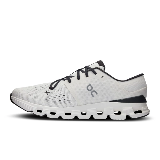On Cloud X 4 Ivory/Black pánské sportovní boty