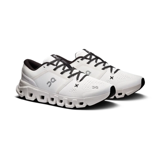 On Cloud X 5 White/Black dámské sportovní boty